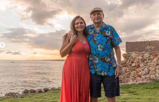 Falleció el padre de la comunicadora Tania Báez