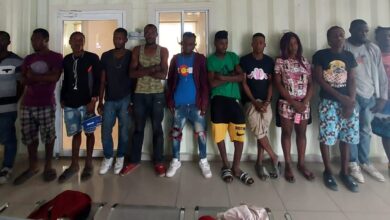 Agentes de Migración apresan Jeepeta y conductor transportaba 13 haitianos ilegales