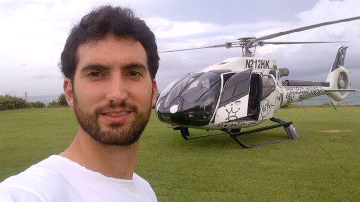 Helicóptero en el que viajaba Príncipe Karim se estrella en Colombia