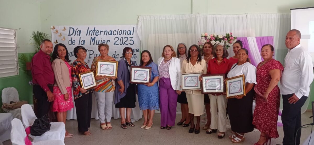 Reconocen mujeres en Río San Juan al conmemorarse el Día Internacional de la Mujer