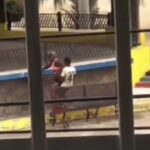 A plena luz del día graban menores haitianos sosteniendo relaciones sexuales en parque de Dajabón