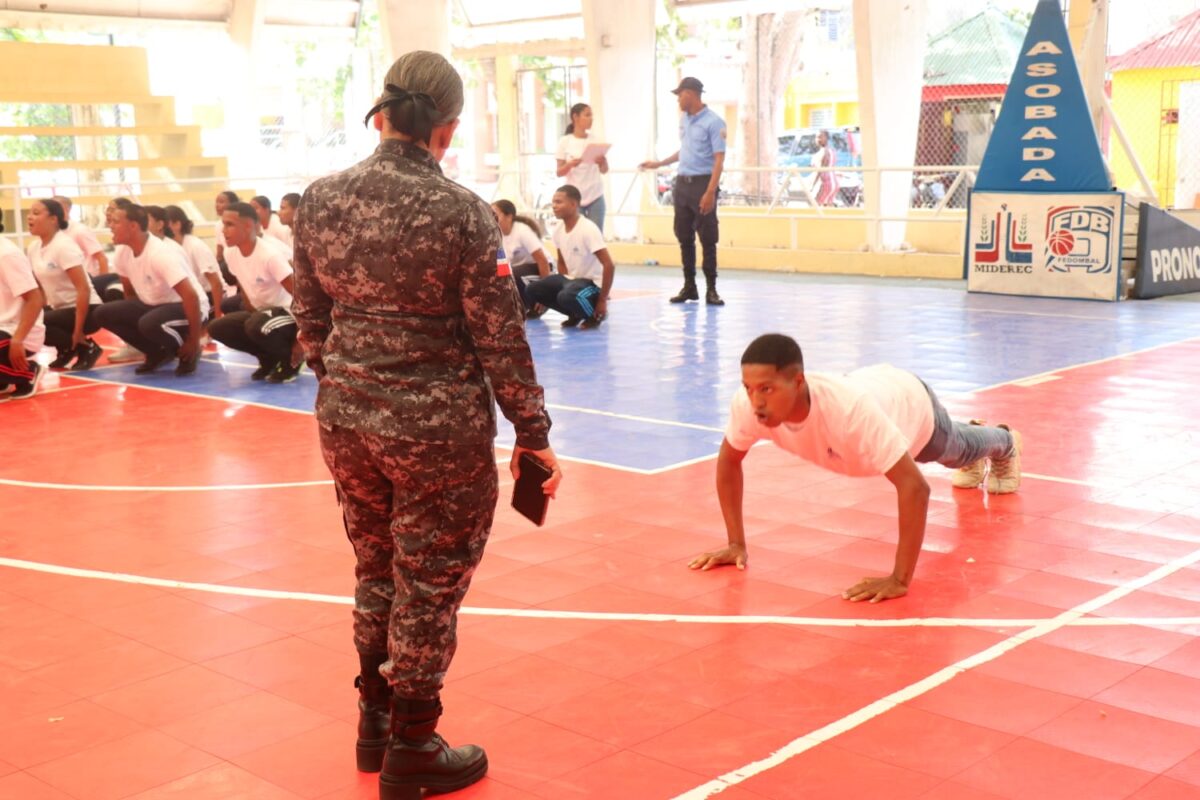 Policía Nacional inicia formación de Policías Escolares en Dajabón
