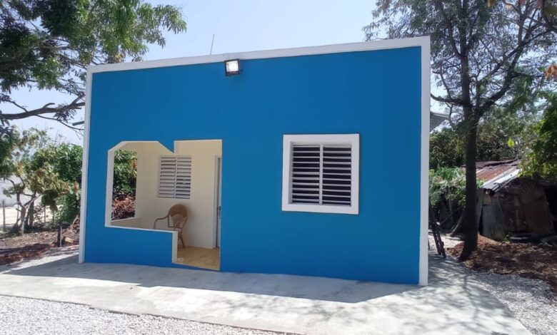 Jompeame construye vivienda a pareja de ancianos en comunidad de Cabrera