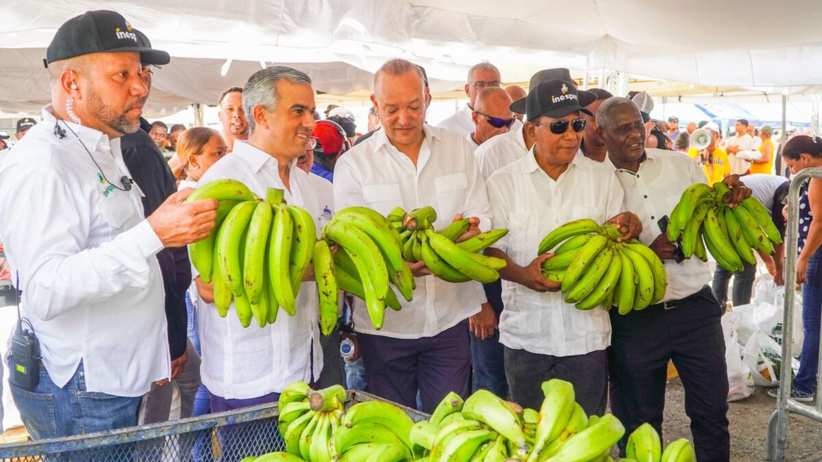 Feria “Inespre Está de Madre” beneficia a 45 mil personas en Santiago y San Cristóbal