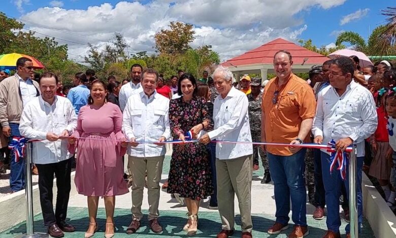Queda inaugurado Parque Municipio Las Salinas