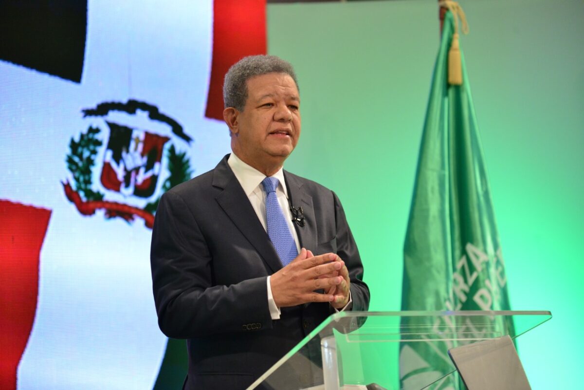Expresidente Leonel Fernández da positivo a COVID-19