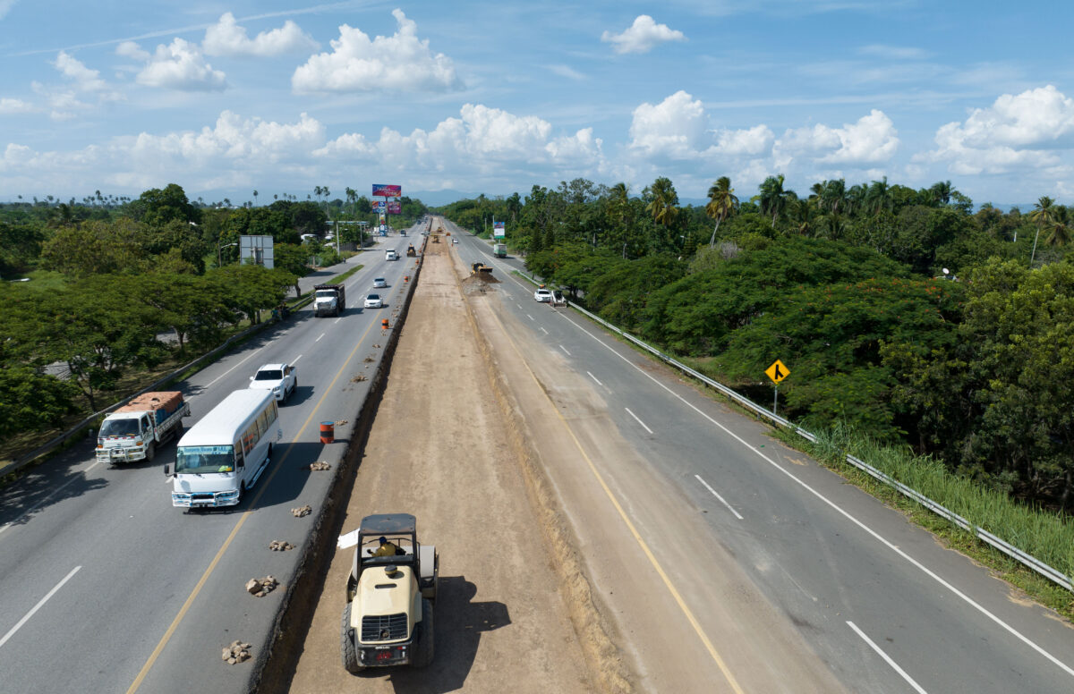 Obras Públicas acelera trabajos solución vial en el KM 9 de la Autopista Duarte