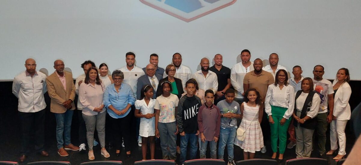 Peloteros dominicanos de MLB lanzan campaña "Tú Puedes Ser Un MVP"