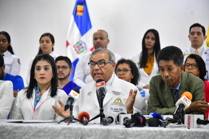 Médico pide gobierno se auxilie del Colegio Médico Dominicano en su lucha contra el Dengue