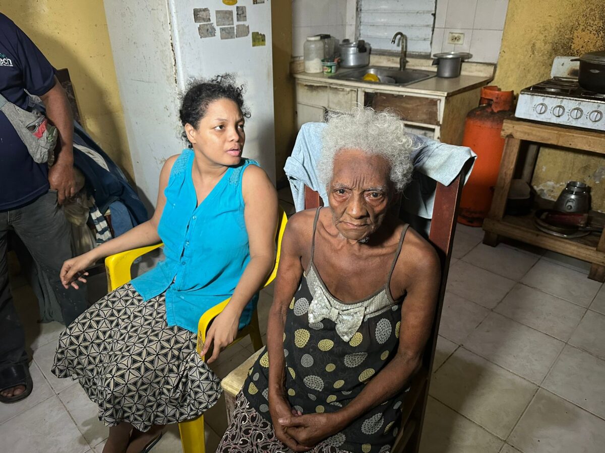 Envejecientes de Guajimía I piden socorro tras disturbio tropical