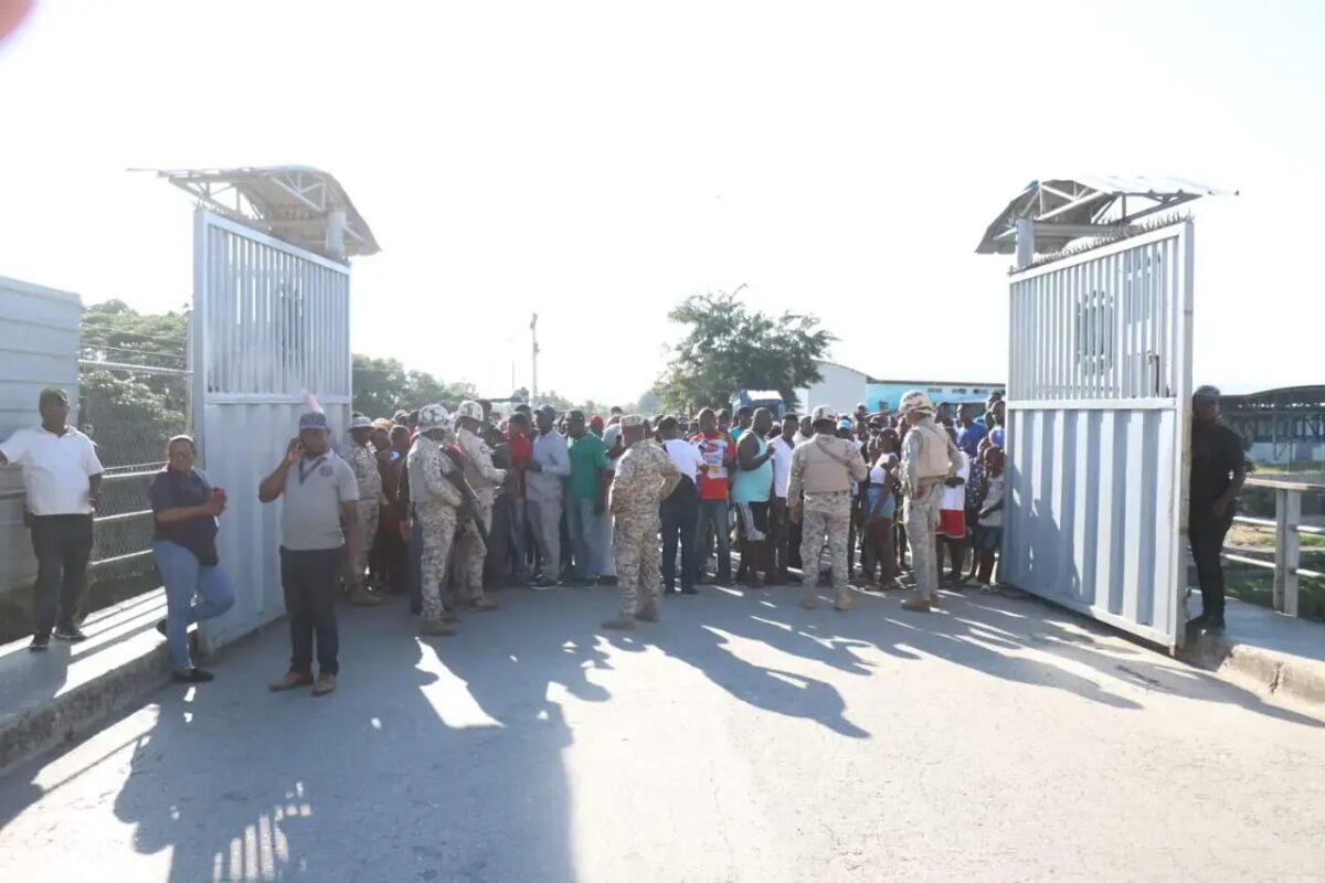 Comerciantes dominicanos ven como positiva reapertura de frontera por haitianos