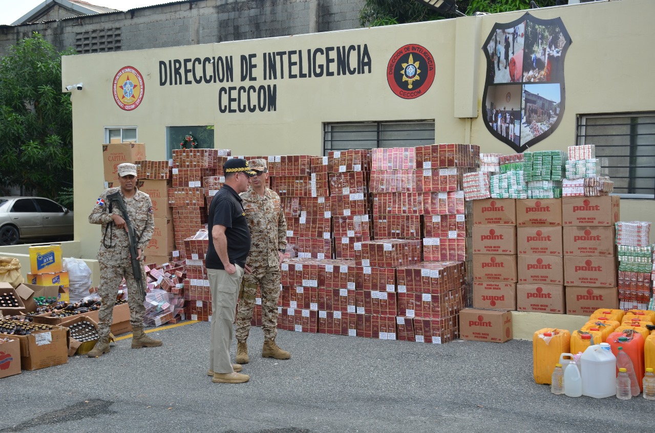 CESFronT Entrega A CECCOM 1,026,100 Cigarrillos Y 7,633 Bebidas ...