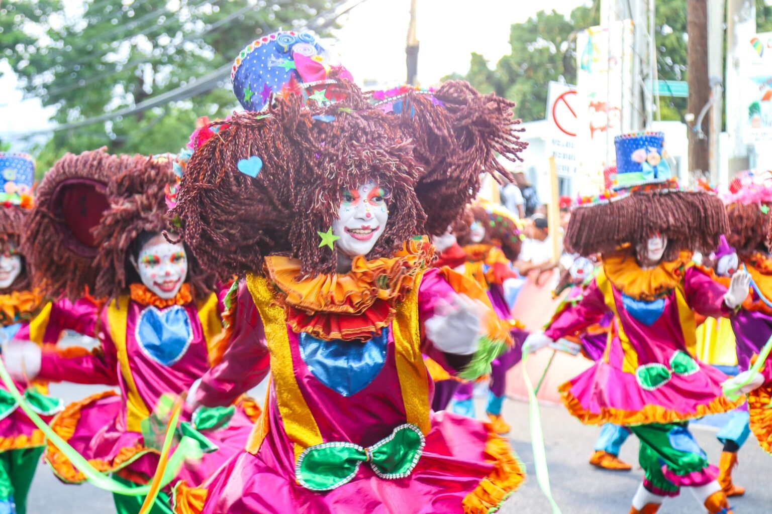 Suspenden carnaval de Baní en solidaridad a familiares de víctimas del carnaval de Salcedo
