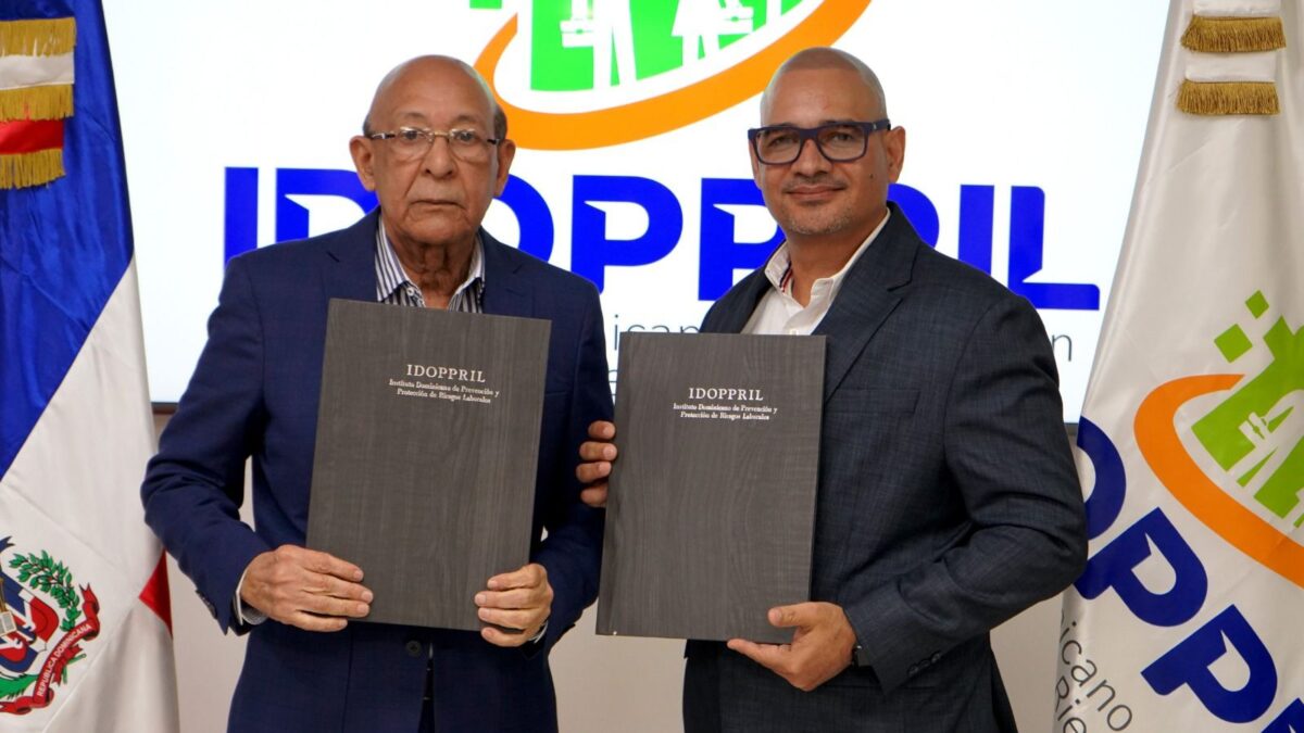IDOPPRIL y CAEI firman acuerdo en favor de trabajadores
