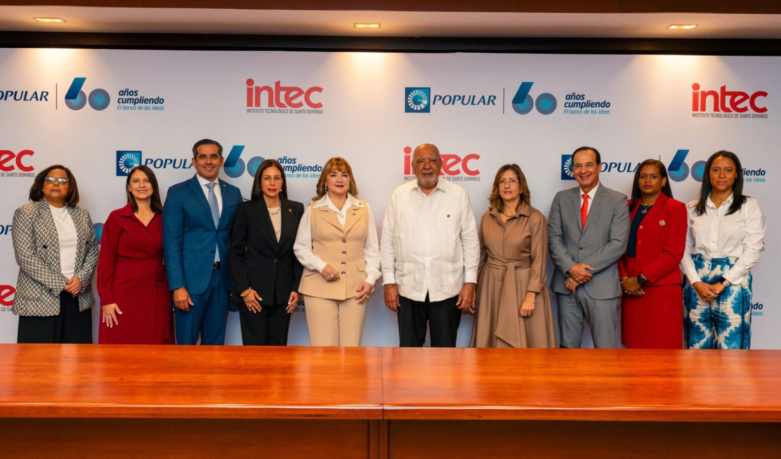 Banco Popular firma alianza con Intec para otorgar pasantías a estudiantes meritorios