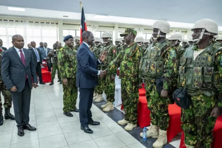 Kenia despide en un acto oficial a 400 policías antes de su inminente partida hacia Haití