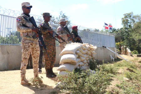 Continúa vigilancia en la frontera tras llegada de contingente keniano en Haití